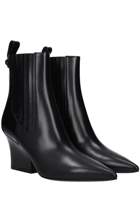 Valentino Garavani Chelsea Stiefelette Schwarz | ELORÉ by Valentino Garavani