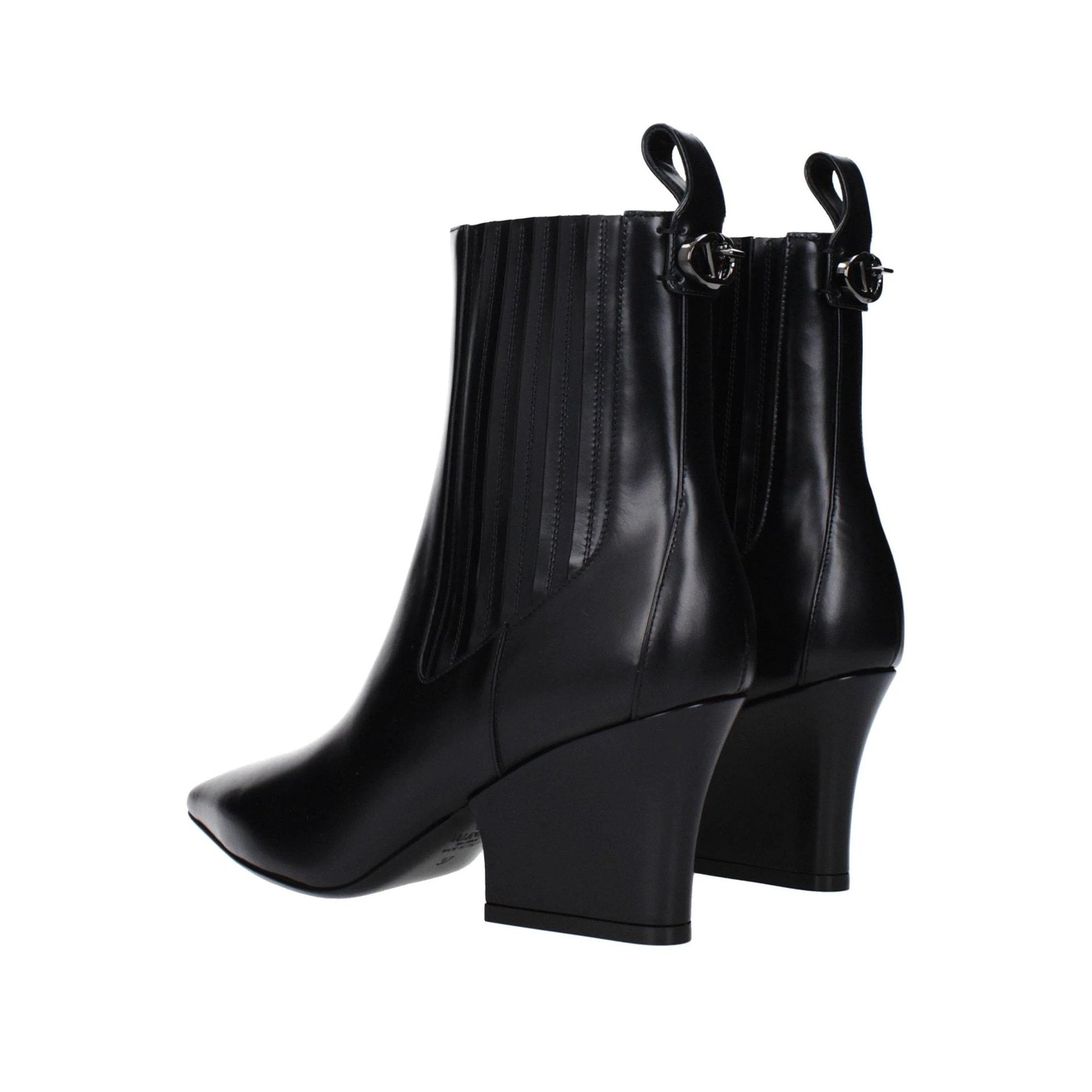Valentino Garavani Chelsea Stiefelette Schwarz | ELORÉ by Valentino Garavani
