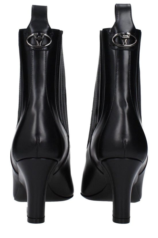 Valentino Garavani Chelsea Stiefelette Schwarz | ELORÉ by Valentino Garavani