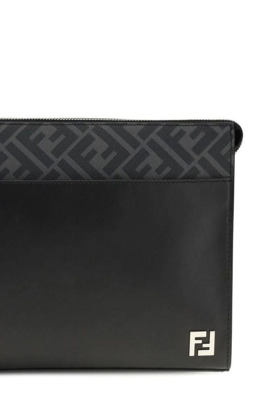 Fendi Schwarze Leder-Clutch by Fendi