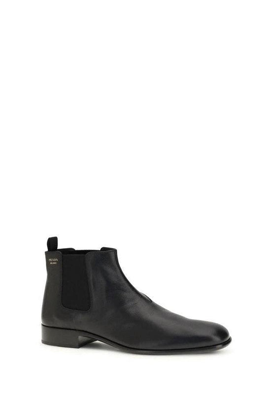 Prada Chelsea Boots Kalbsleder Elegant Schwarz | ELORÉ by Prada
