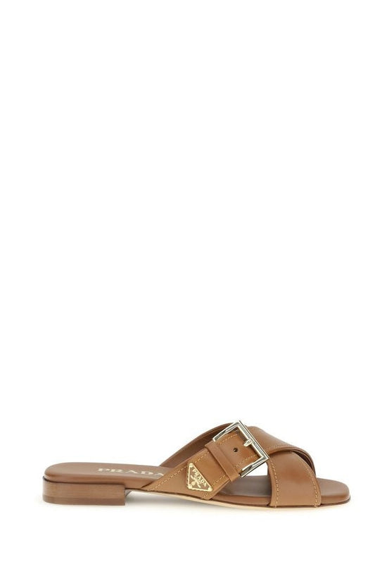 Prada Triangle Ledersandalen Dunkelbraun Glänzend | ELORÉ by Prada