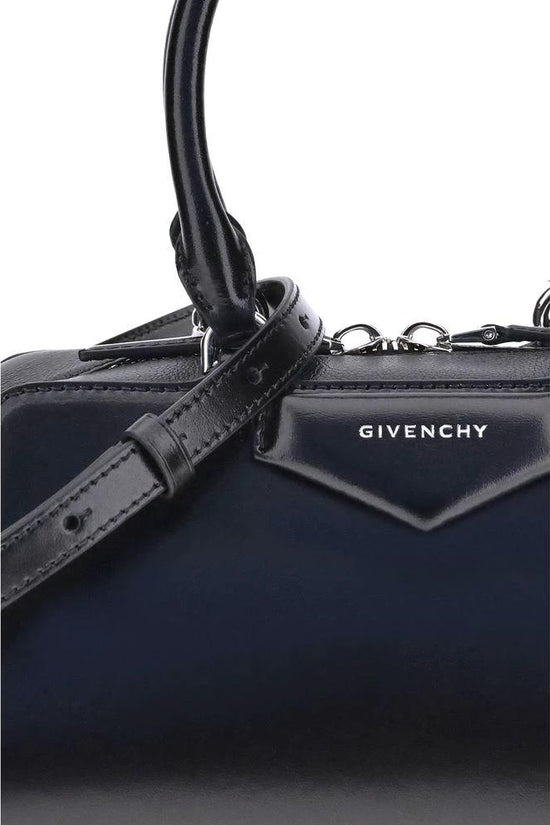 Givenchy Schwarze Kalbsleder Bos Taurus Handtasche by Givenchy