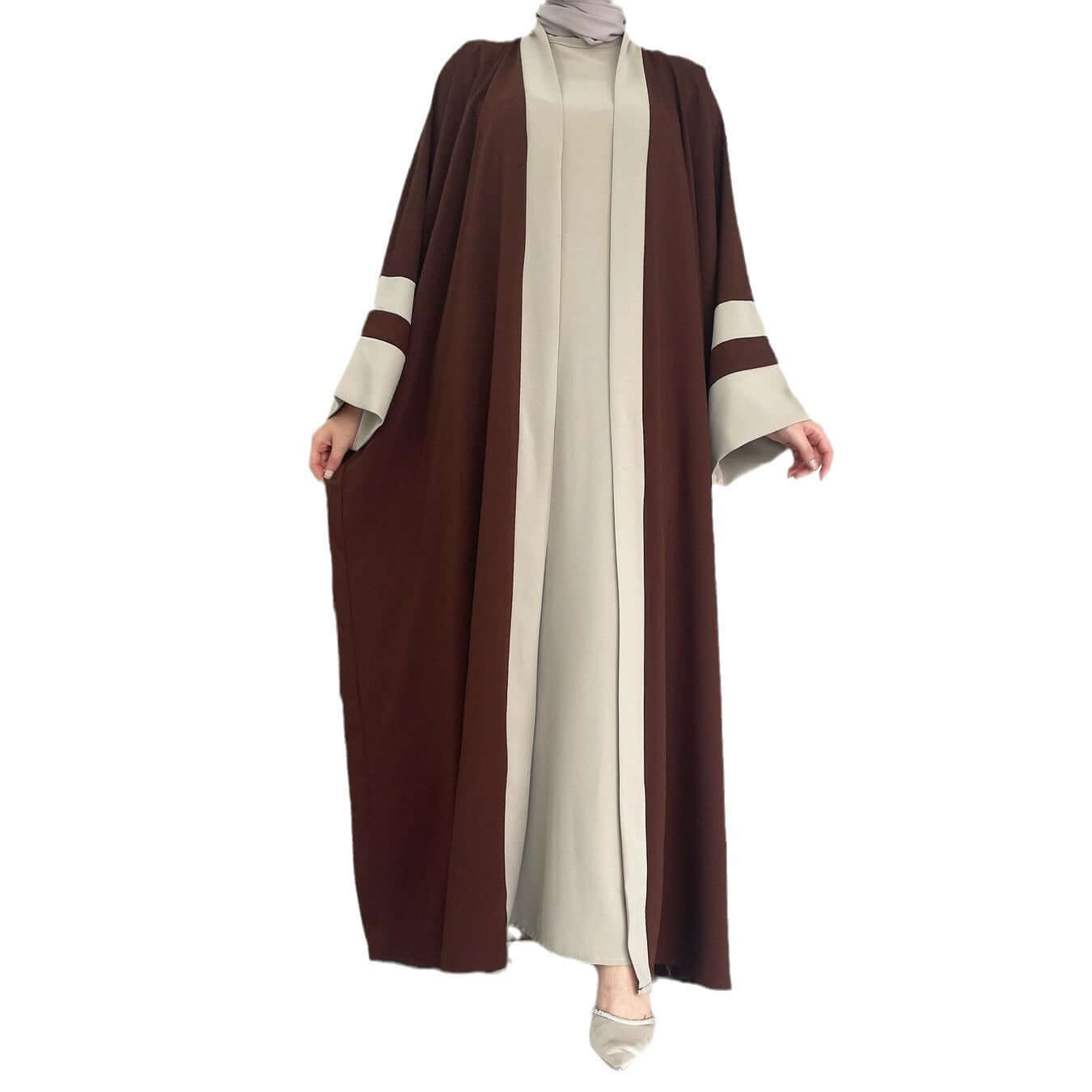 Braunes Zweiteiliges Abaya Set Langes Kleid Und Lange Jacke Damen für moderne Streetwear und elegante Damenmode.