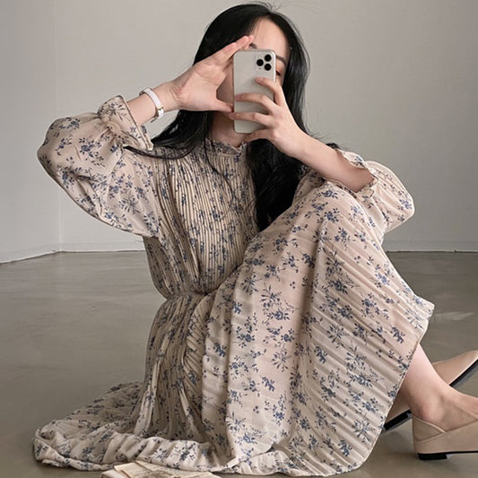 Kleid Standkragen Damen – Florales Muster & elegante Silhouette