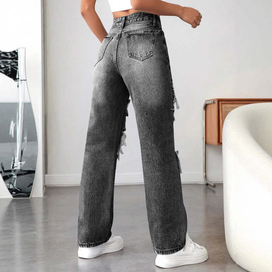 Damen Ausgefranste Denim Hose Relaxed Fit Street Style in Schwarz mit lässigen Fransen für trendige Streetwear von Esmin Rolé Fashion.