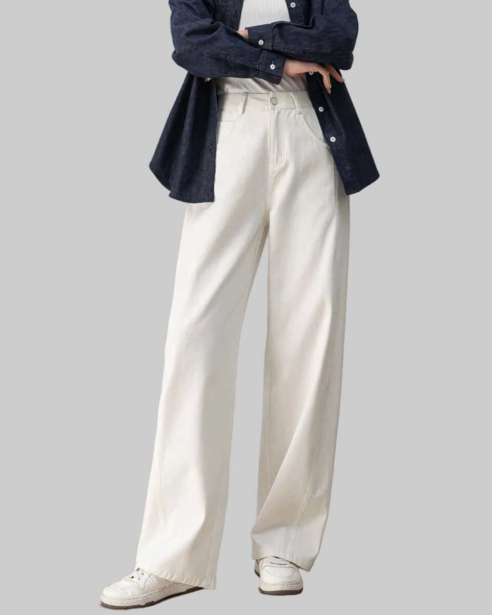 Oversized High Waist Jeans Street Style Unisex Casual Alltagslook in hellem Denim für modernen Streetwear Look.